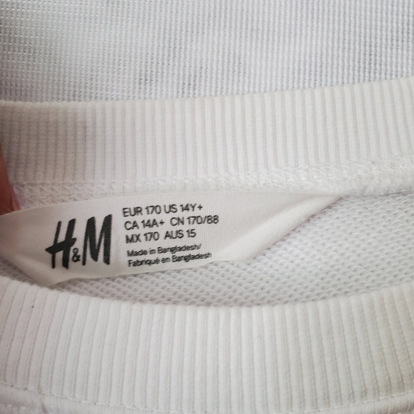 H&M White Skater Sweatshirt - Picture 4 of 4
